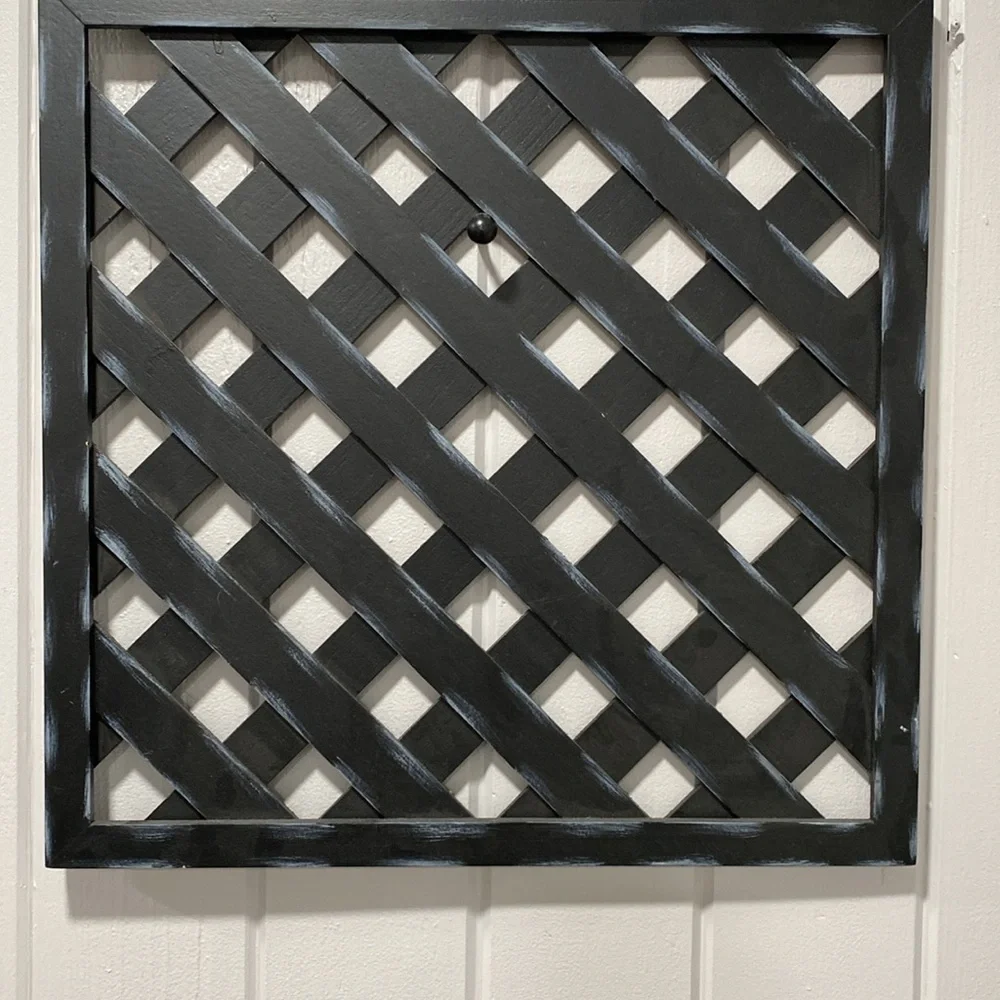 Green Fern Wreath on Black Lattice Frame